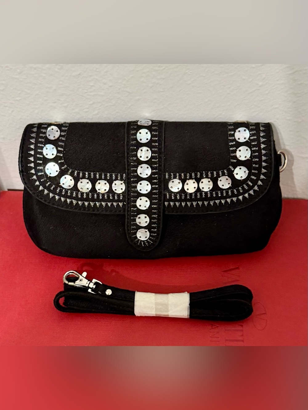 Sydney Love. Suede crossbody bag with mother-of-pearl inlay. Snap-button closure